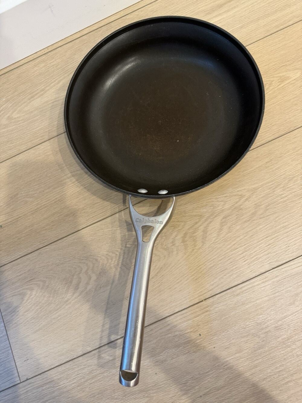 Calphalon 12" Nonstick Frying Pan/Skillet Black/Silver Round Metal 1392